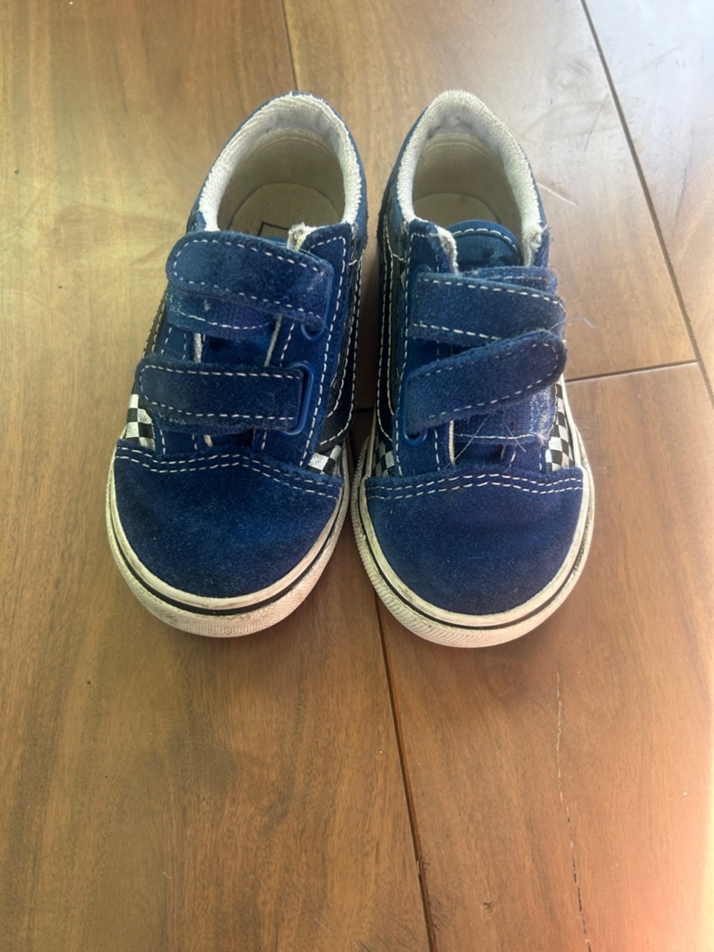 Vans Kids Navy Blue Suede Velcro Sneakers with Checkerboard